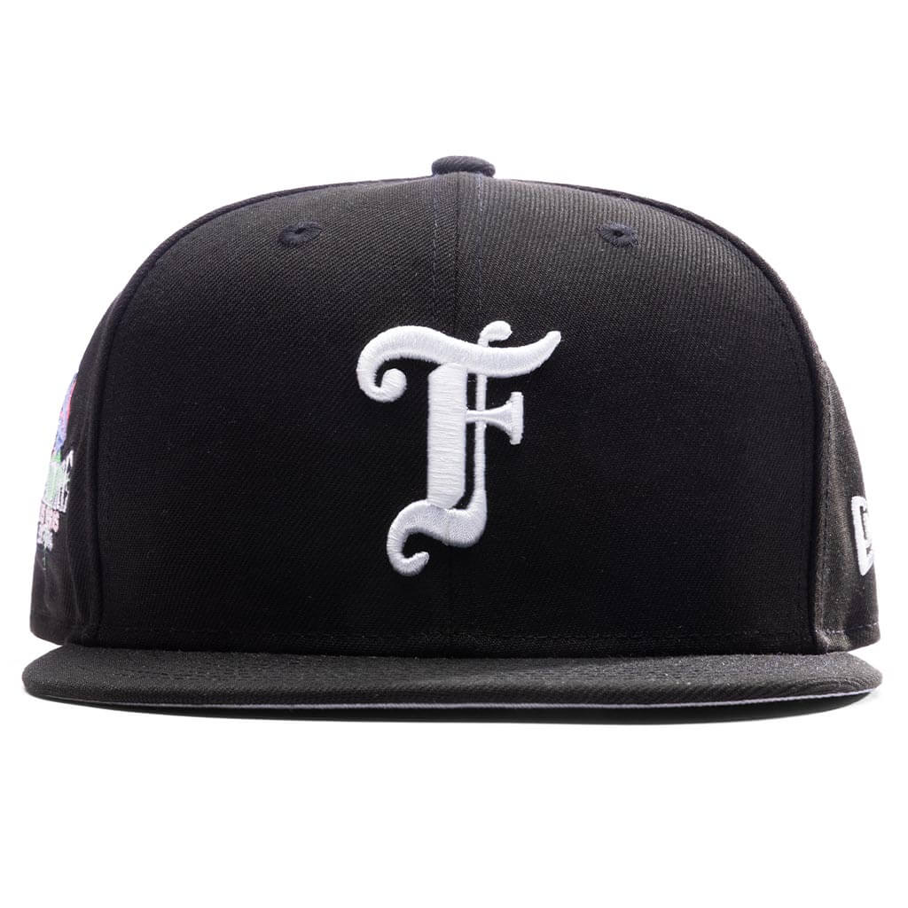 Feature x New Era Old English Plaza Snapback Black Snow Grey