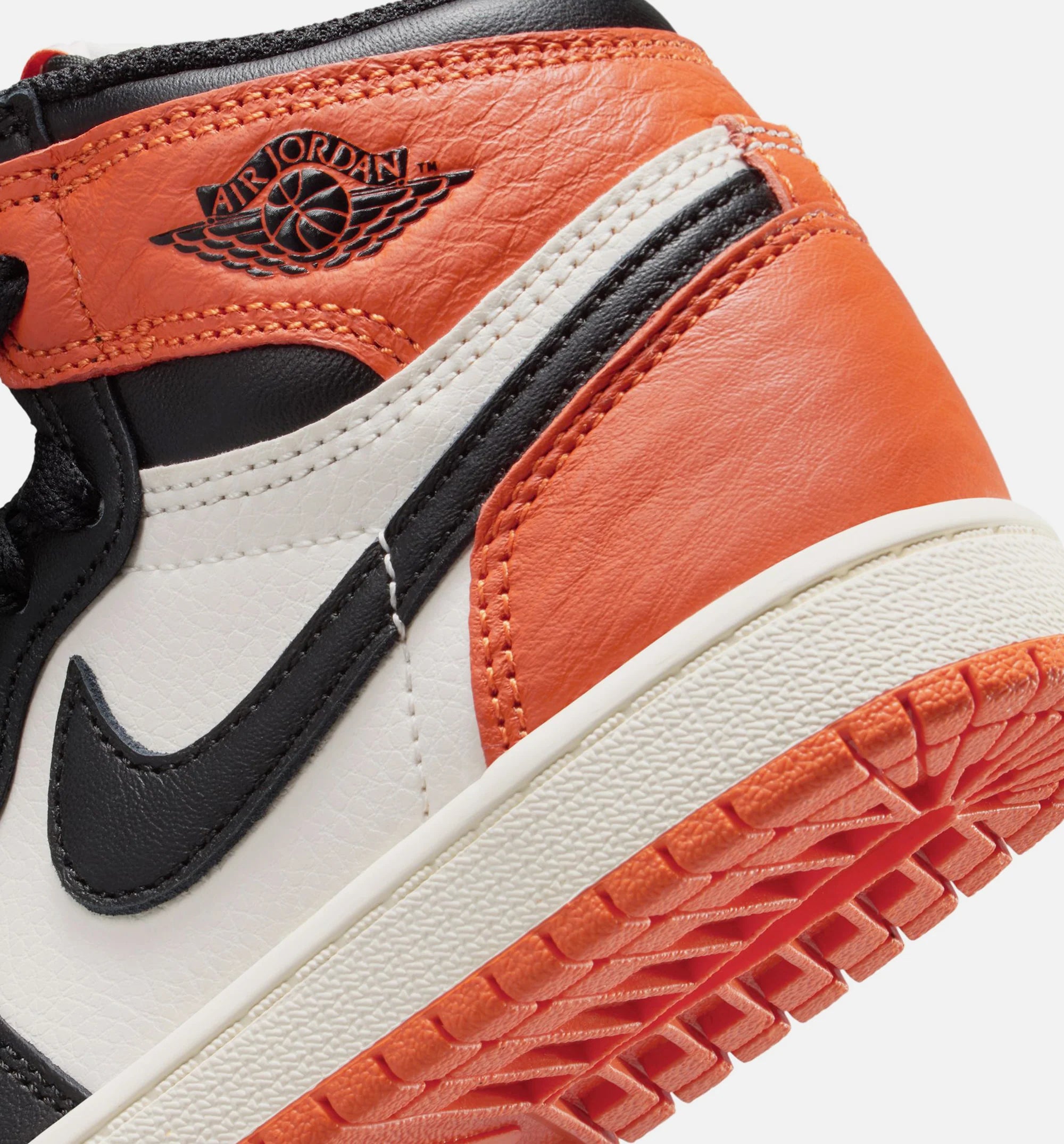 Air Jordan 1 Retro High OG Shattered Backboard Preschool Lifestyle Shoe Black Black Sail Starfish