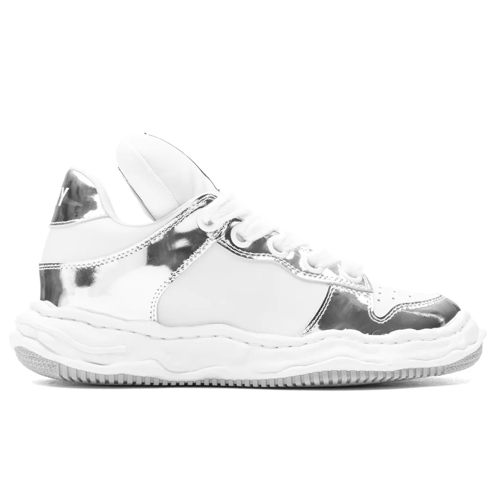 Wayne Low Top Sneakers Silver White