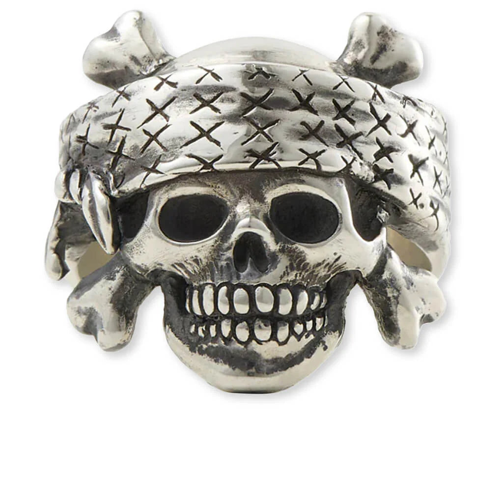 Saint M6 x Bounty Hunter Skull Ring Silver