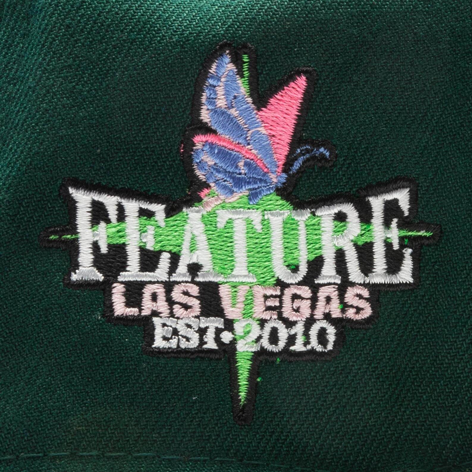 Feature x New Era Old English Plaza Snapback Dark Green Pink