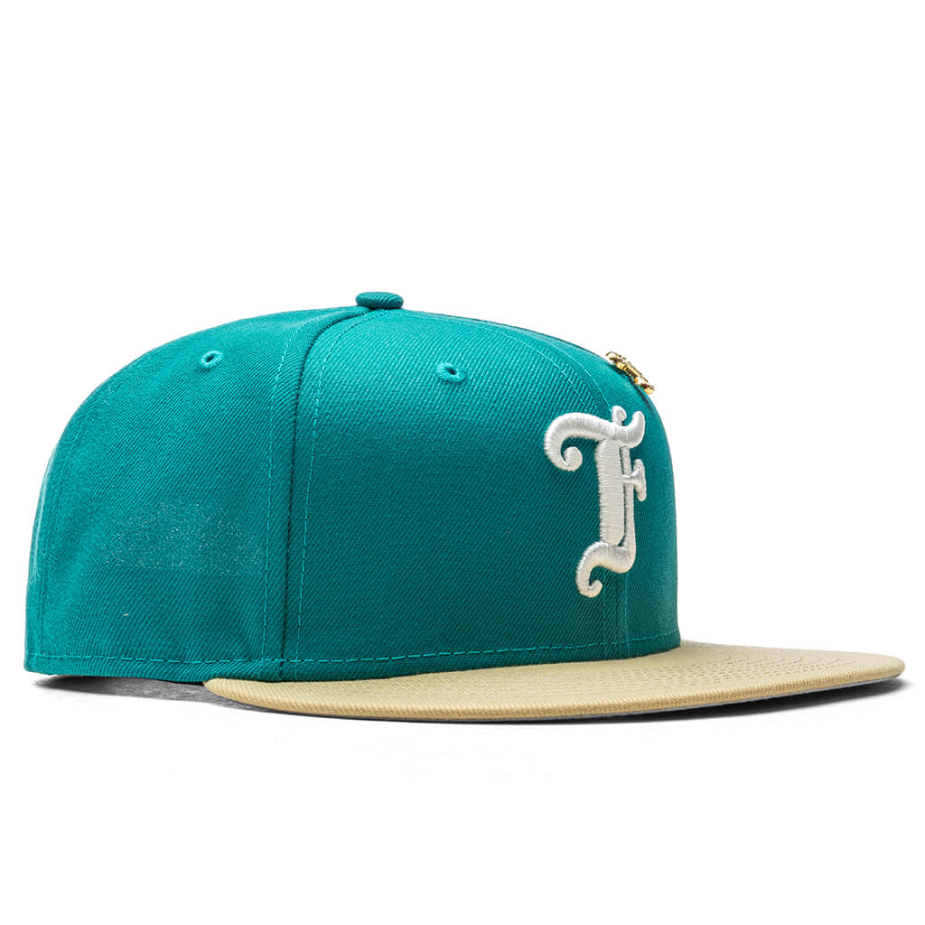 Feature x New Era Old English F Snapback Northwest Green Vegas Gold