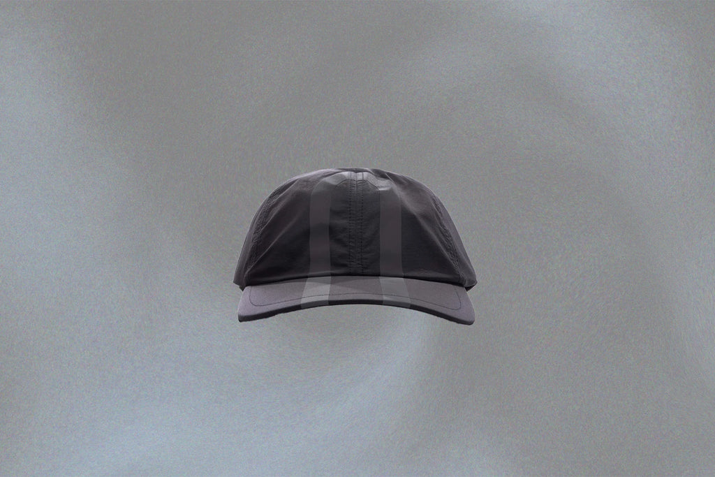 On x IKON On Cap Magnet Black