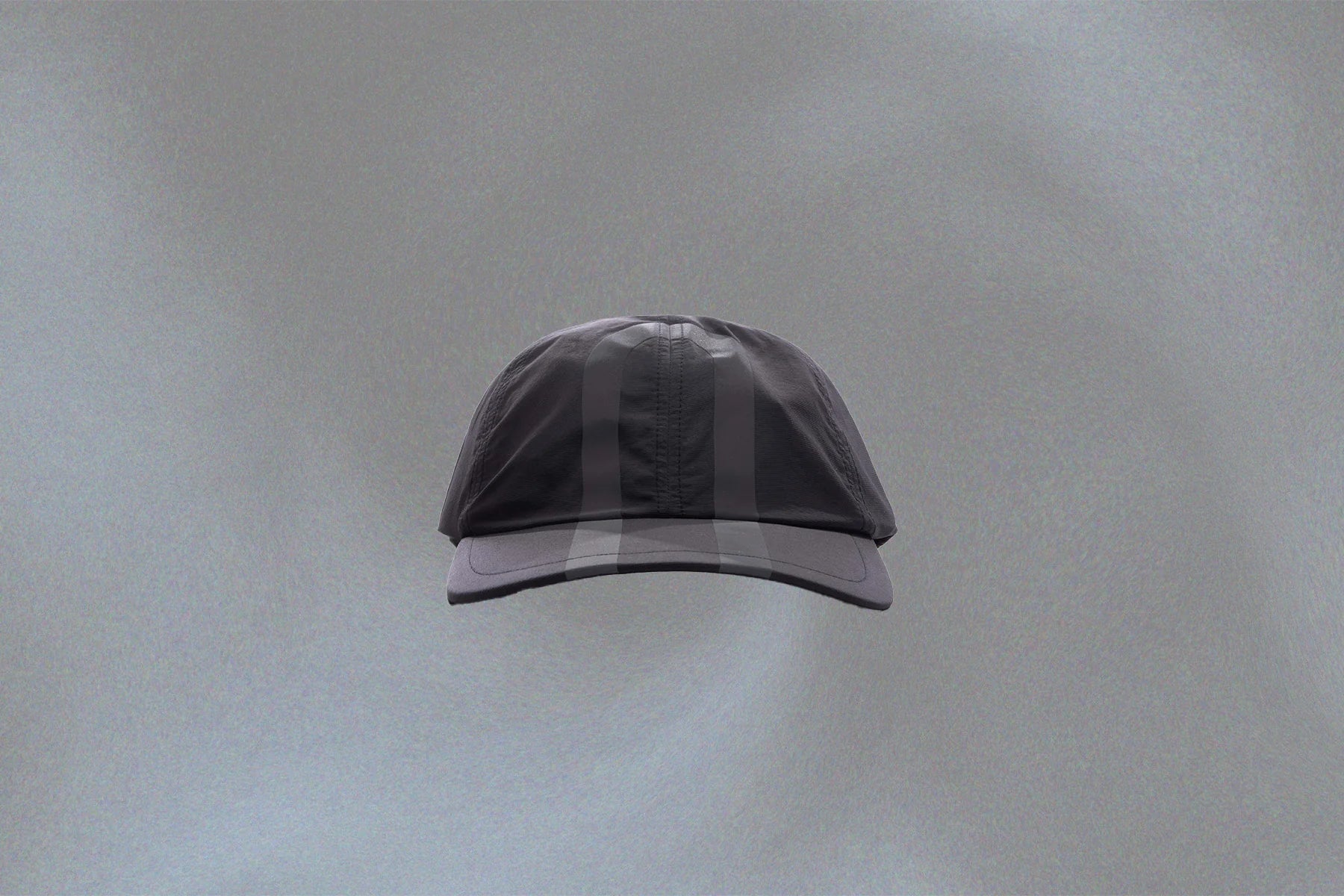 On x IKON On Cap Magnet Black