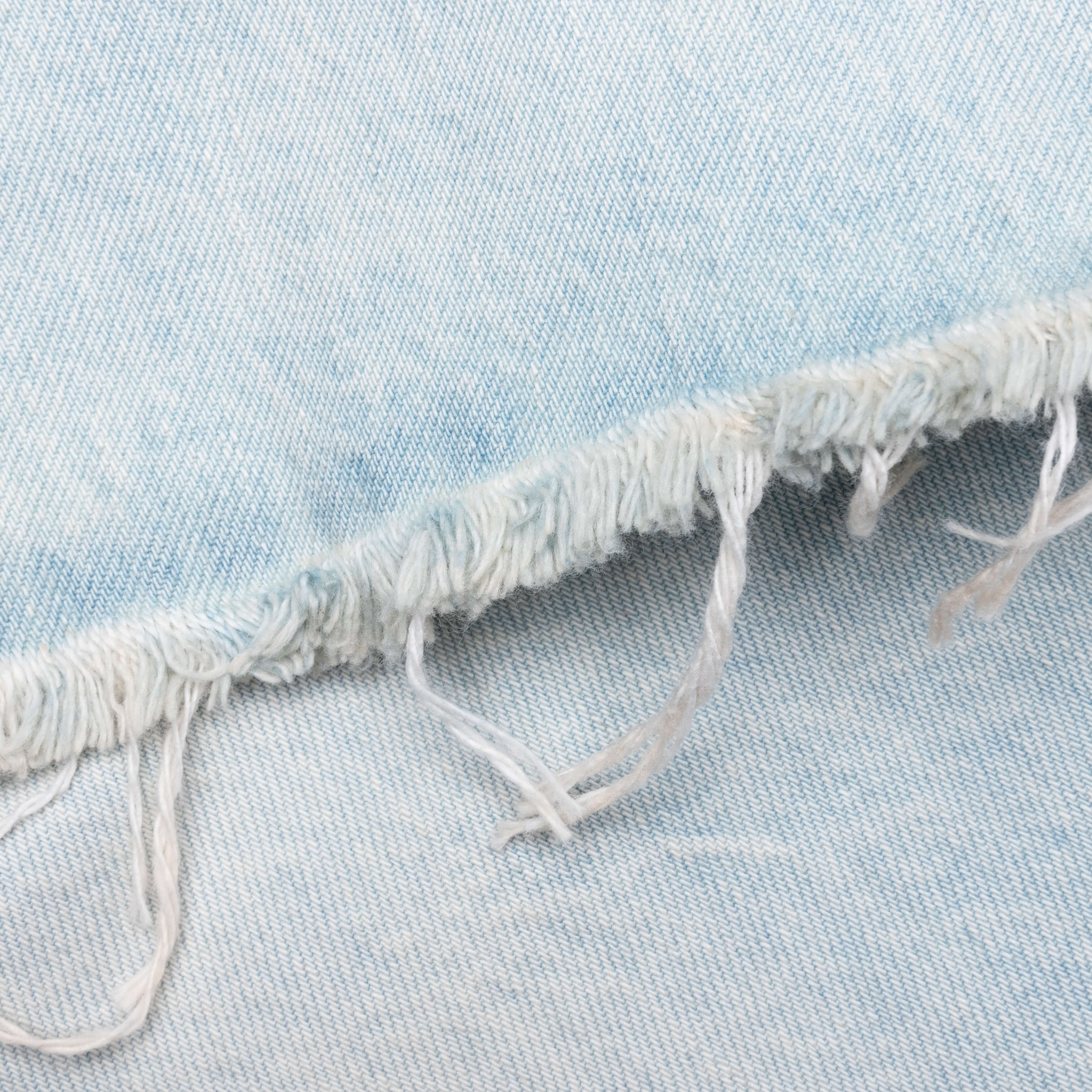 Cutted Belt Low Rise Denim Shorts Pale Blue
