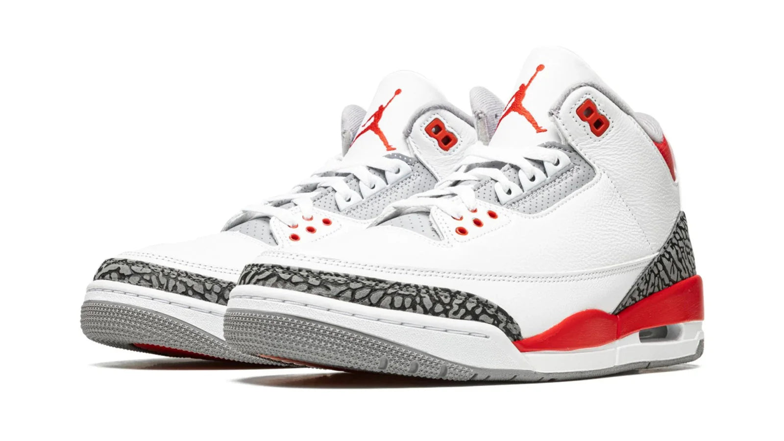 Air Jordan 3 Retro Fire Red 2022