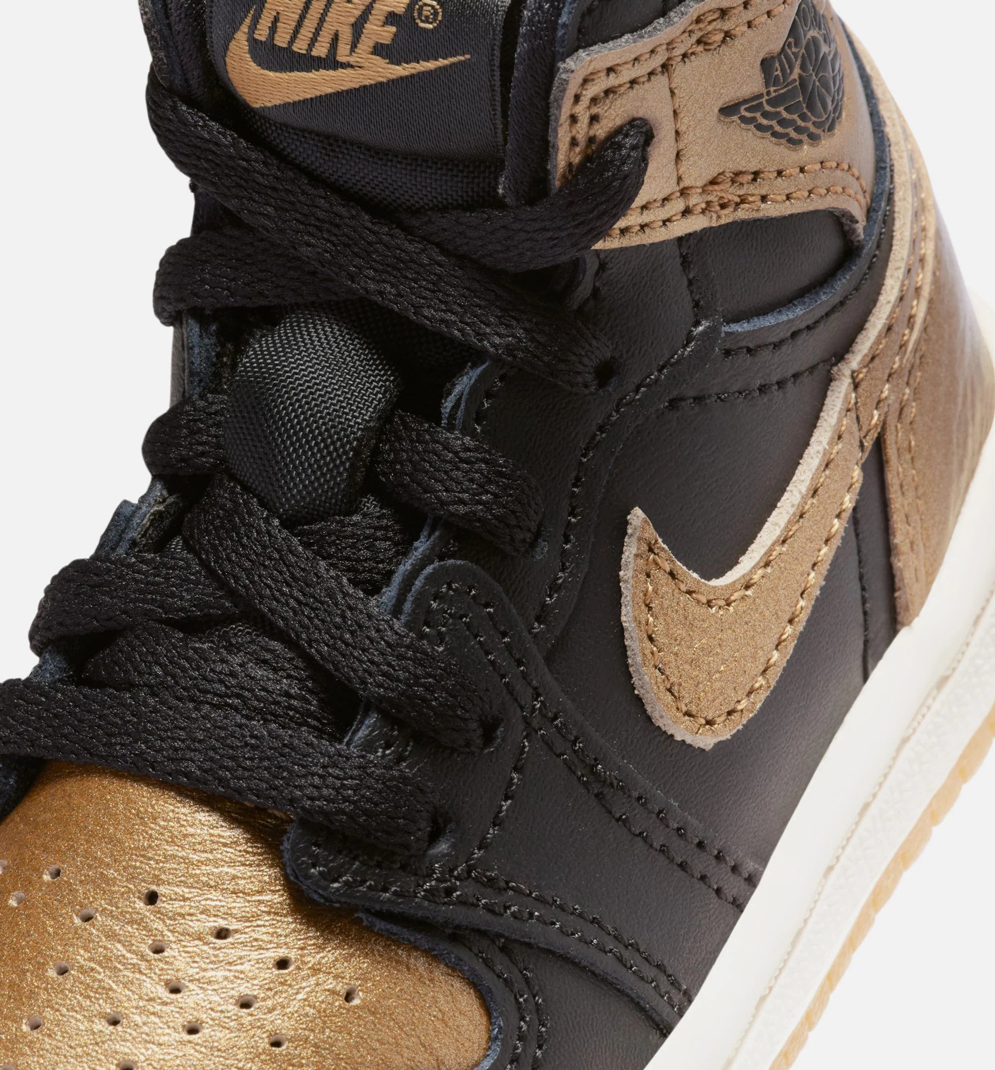 Air Jordan 1 Retro High OG Black and Gold Infant Toddler Lifestyle Shoe Black Metallic Gold Sail