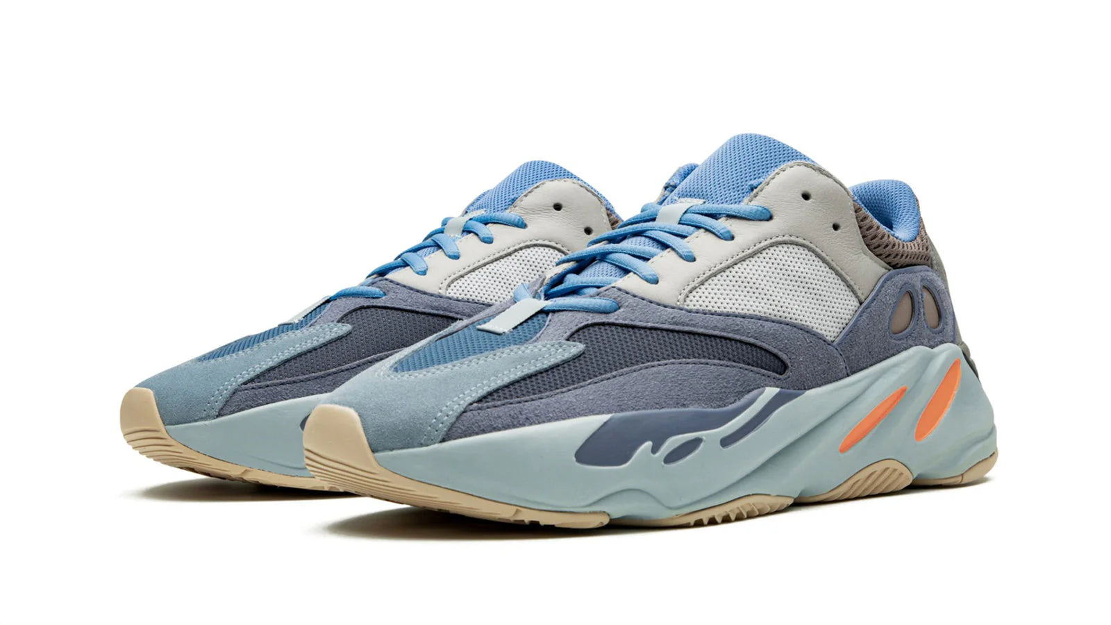 YEEZY BOOST 700 Carbon Blue