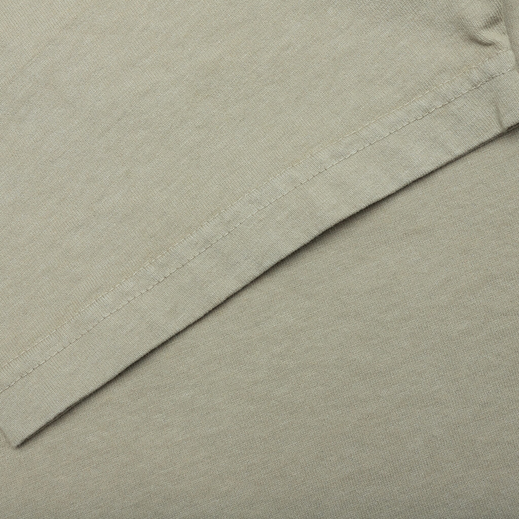 Feature x Wynn Logo Lock Up Tee Oil Green