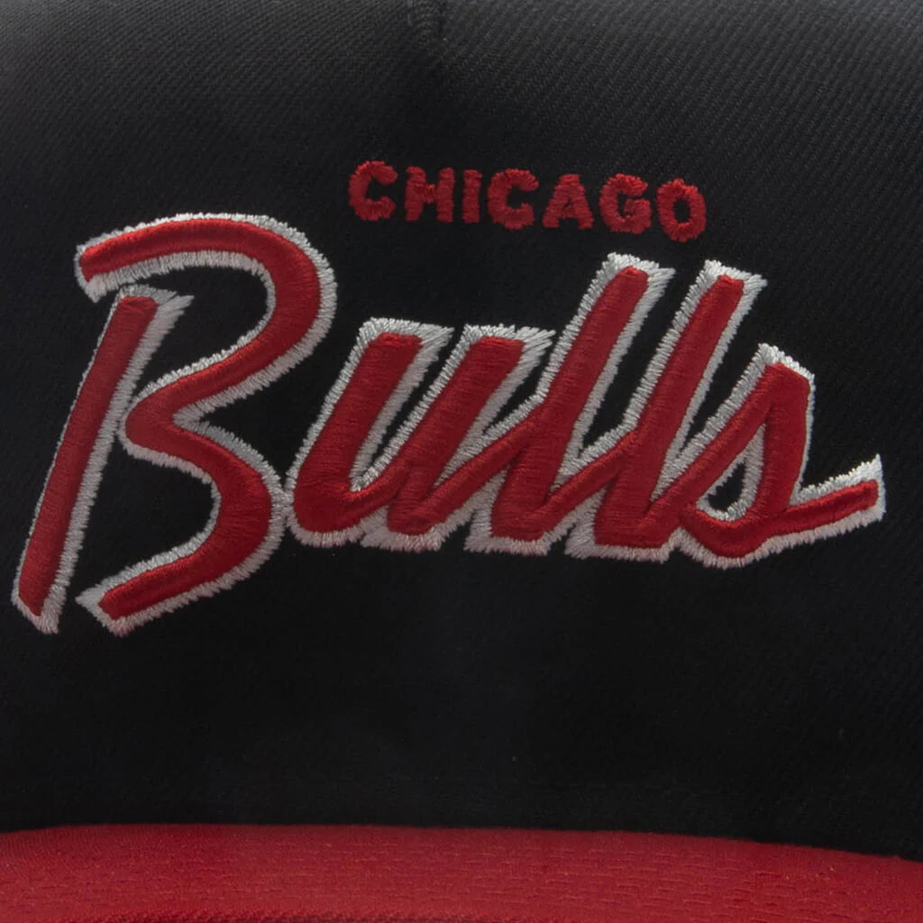 9FIFTY A Frame Curved Hardwood Classics Script Snapback Chicago Bulls