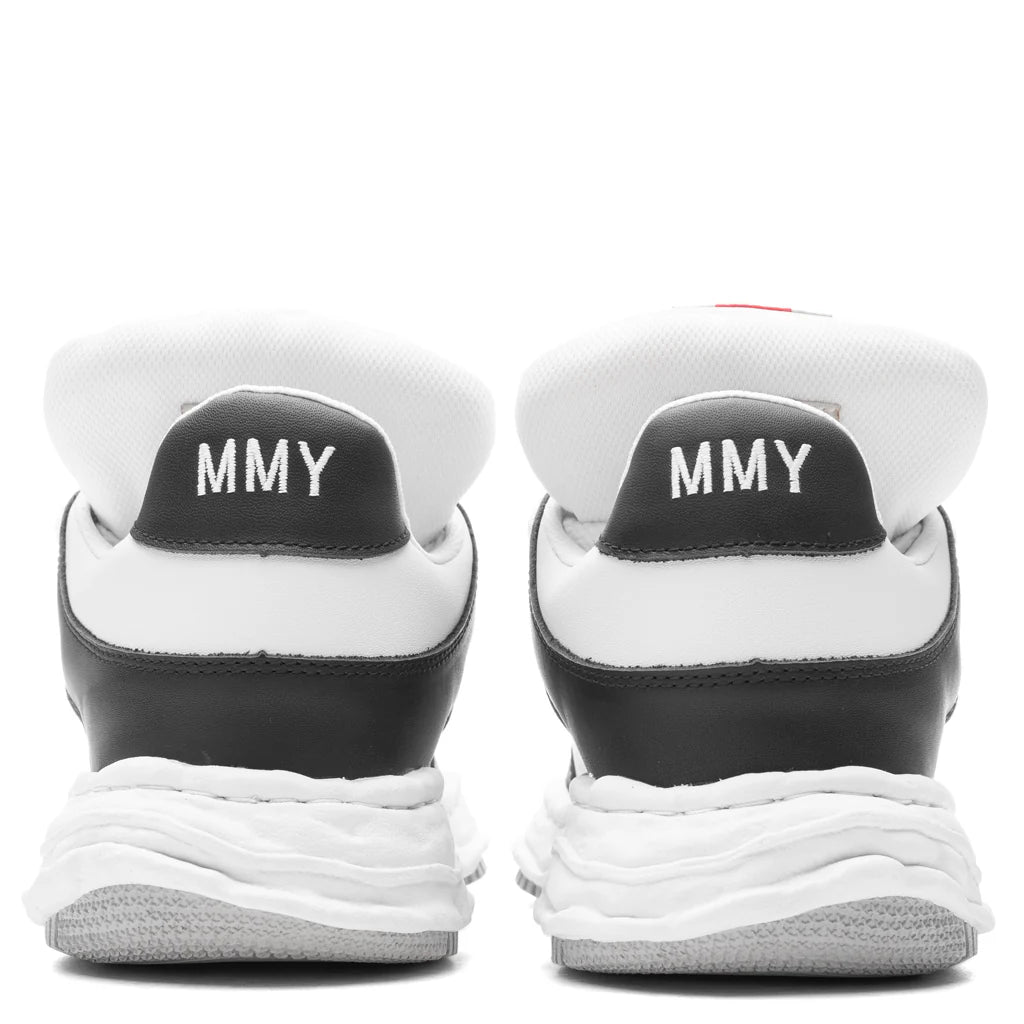 Wayne Low Top Sneakers Black White