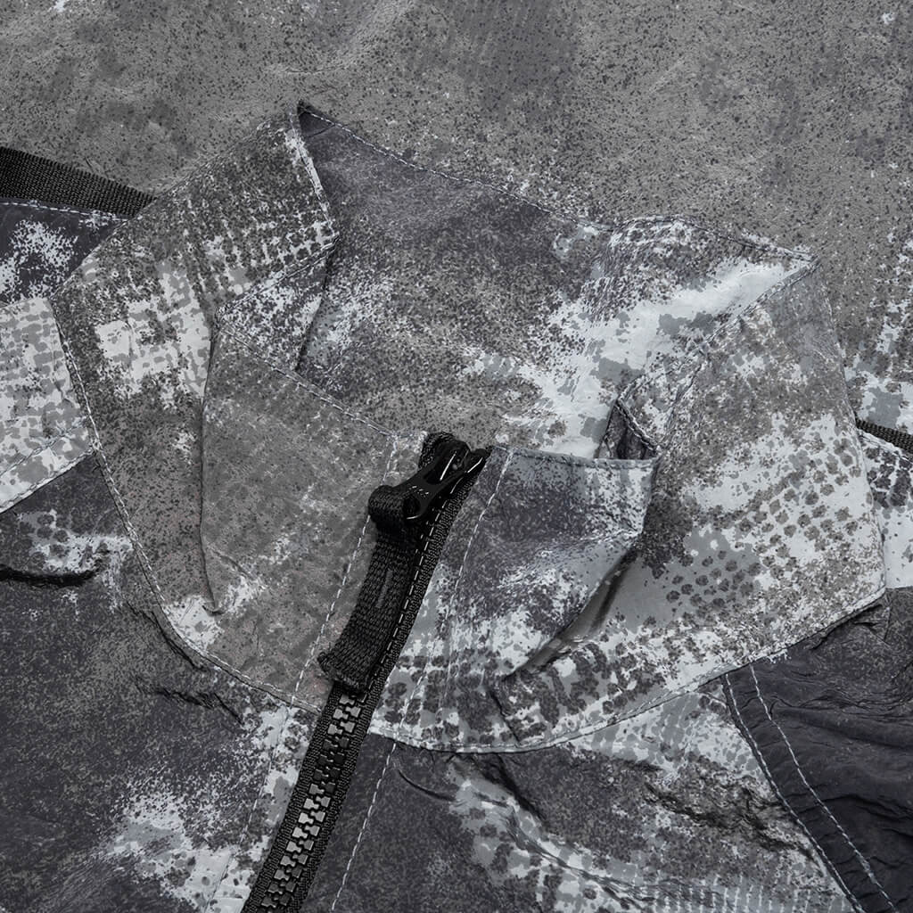 Dissolving Grid Camo Jacket Grey