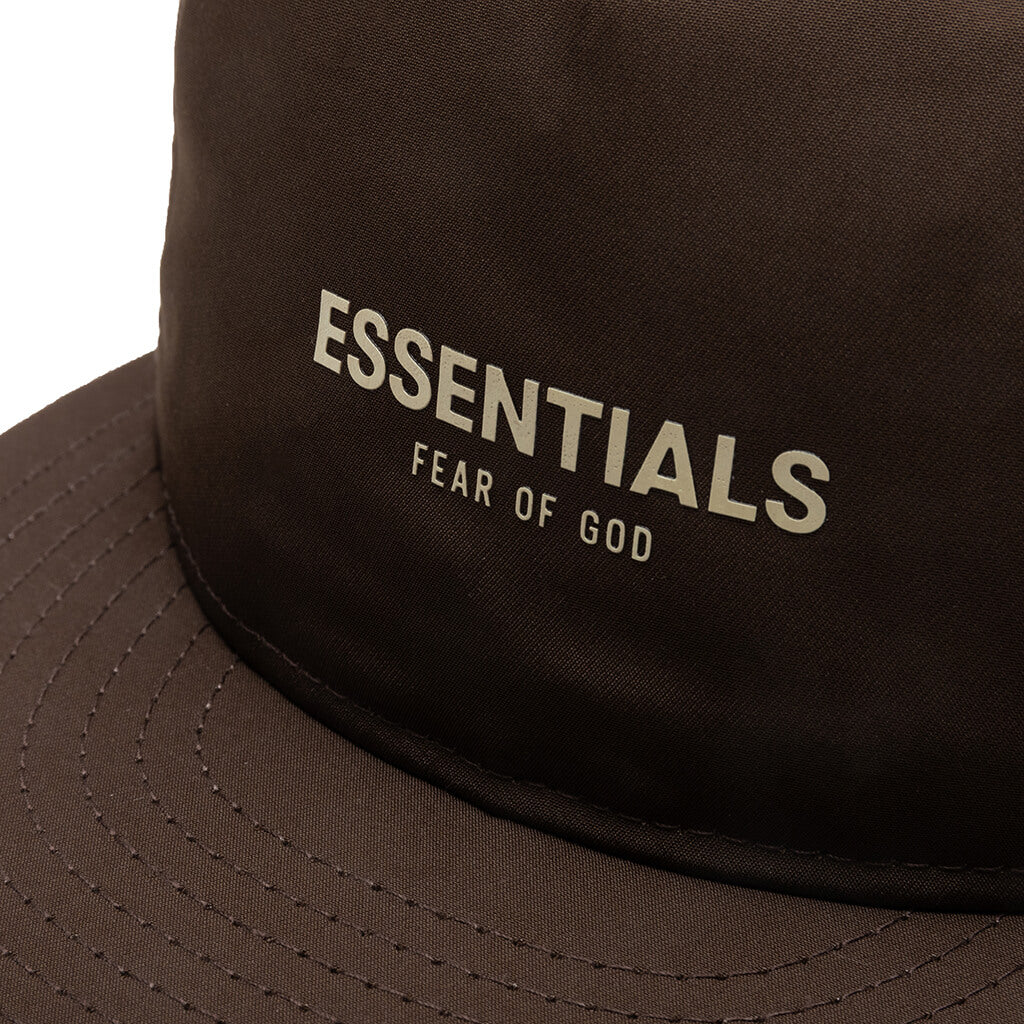 New Era x Fear of God Essentials Retro Crown 9FIFTY Strapback Wallet