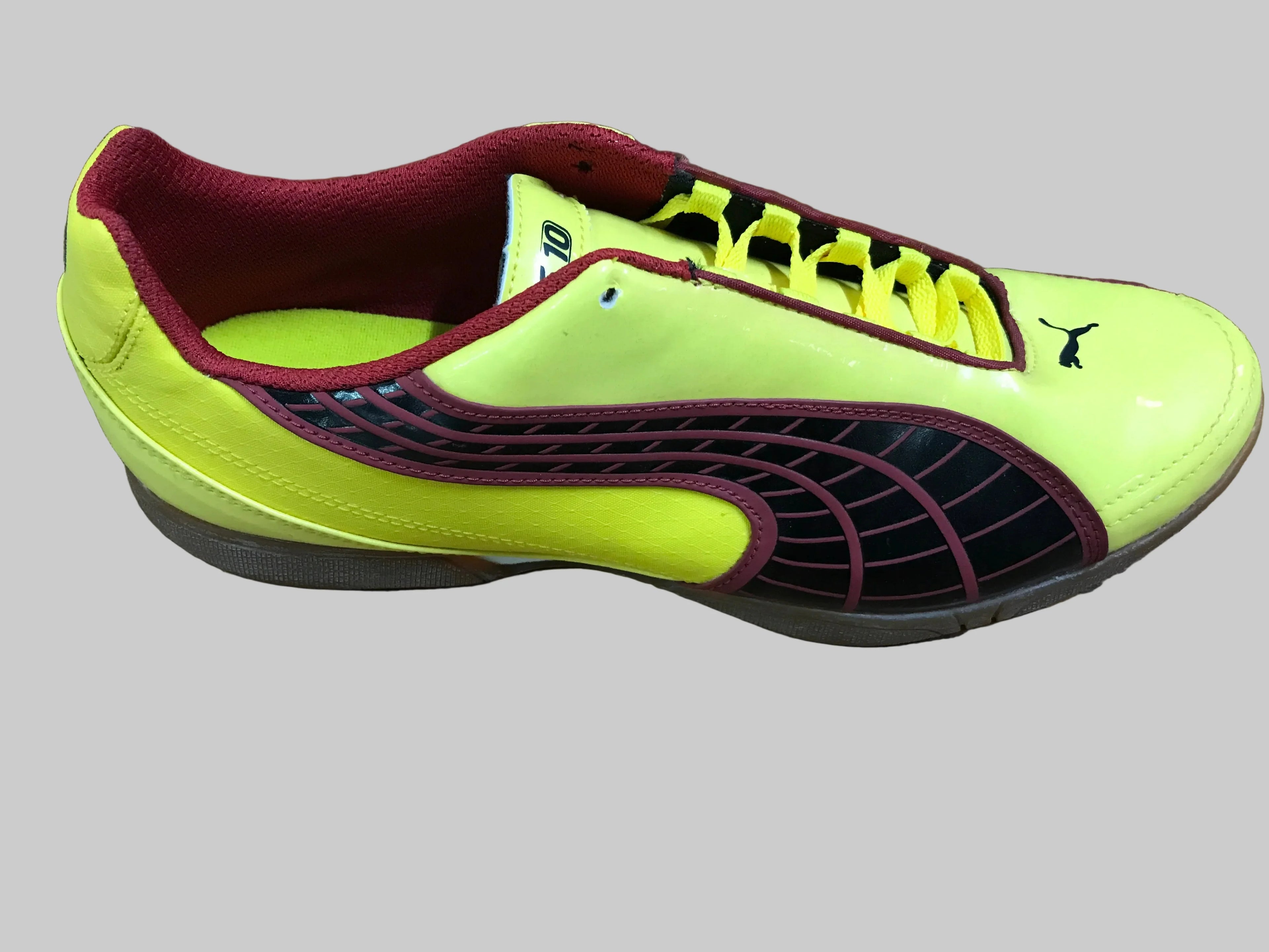 PUMA v510 IT Indoor Football Boots