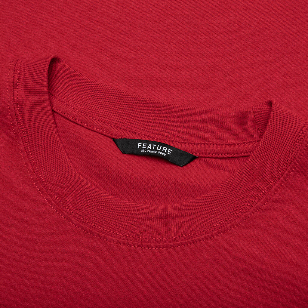 Script Tee Savvy Red