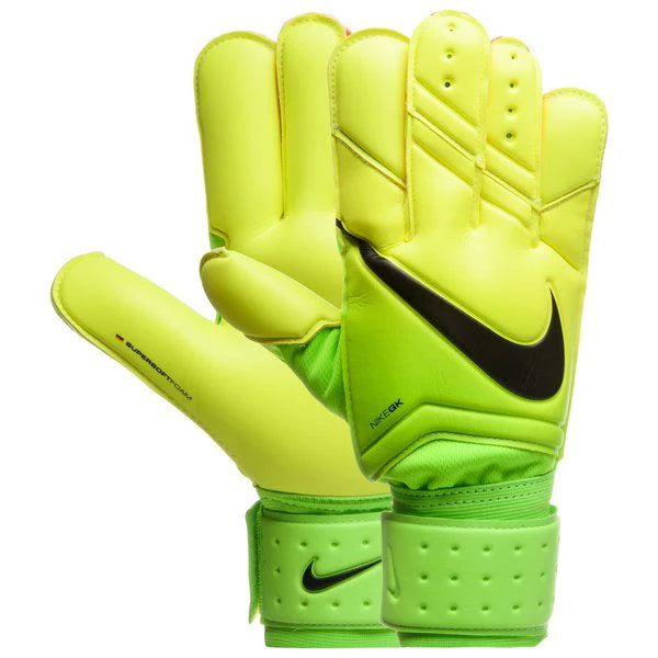 Nike Grip 3 Goalkeeper Gloves