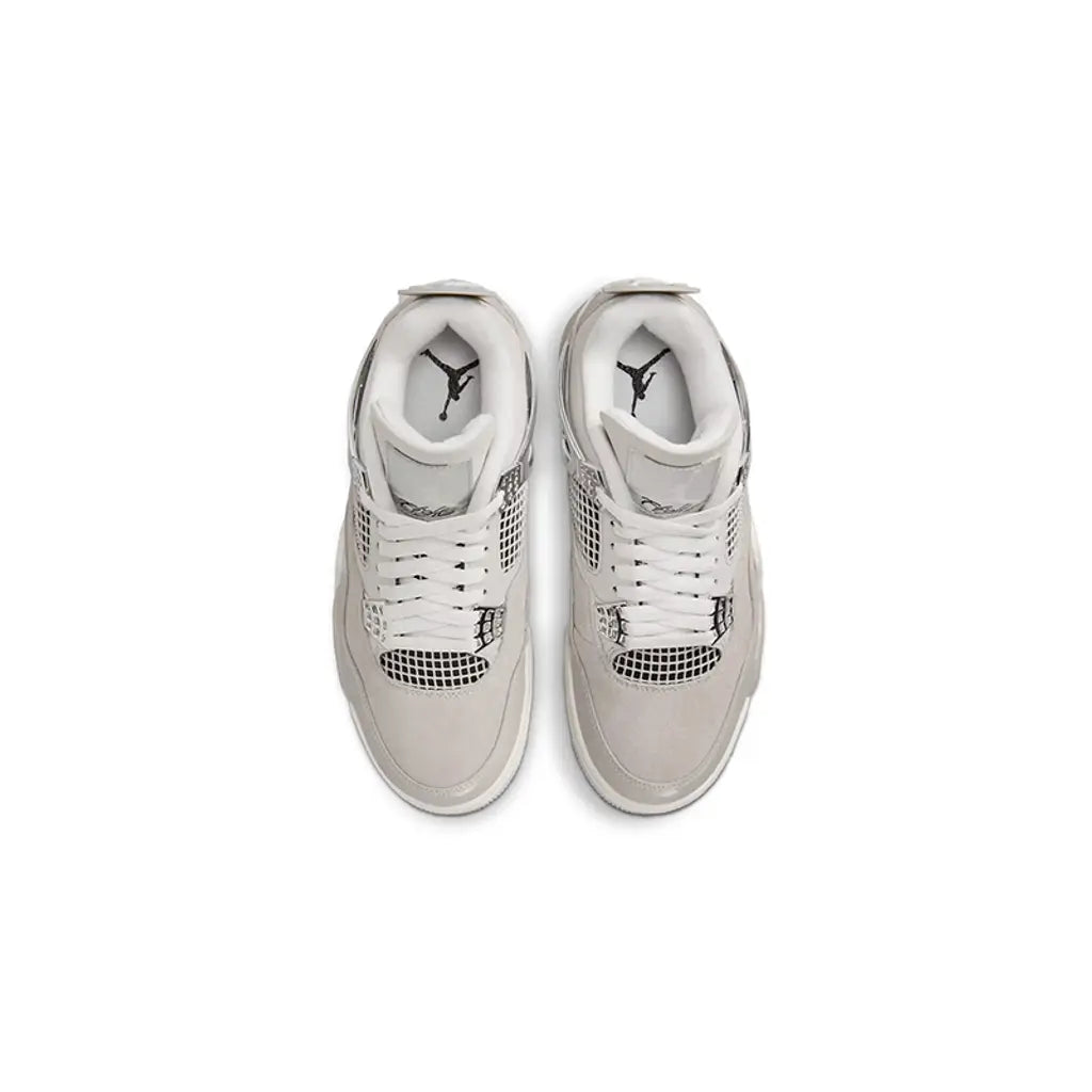 Air Jordan 4 Frozen Moments Grey